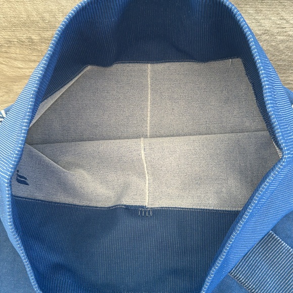 Fabletics Two Piece Seamless Matching Set - Picture 9 of 9